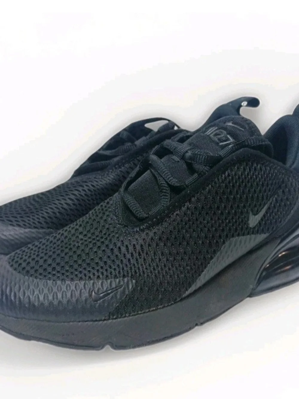Nike Air Max 270 Triple Black kids Sneakers, Size 3Y AO2372-006